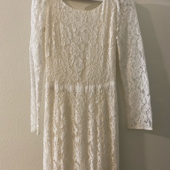Reformation Lace Wedding Dress - Cream - Picture 3 of 8